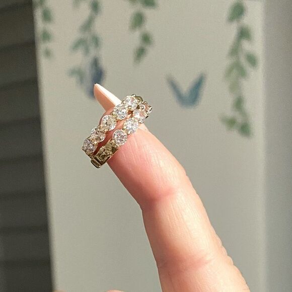 The Icon Pretty 14k Gold plated hoop earrings - Picture 2 of 10